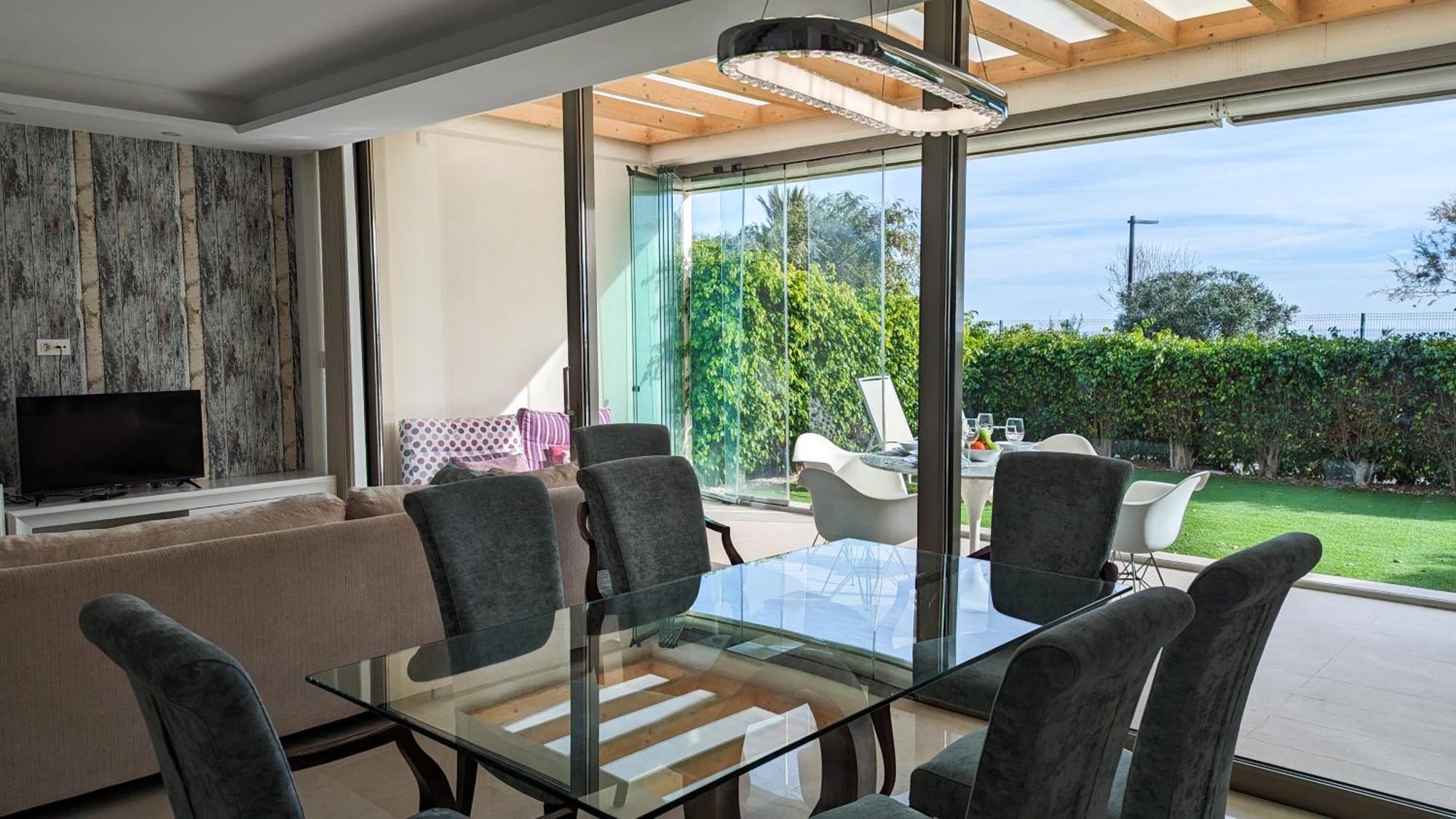 ויאחויוסה Paradise Beachfront Luxury Villa מראה חיצוני תמונה