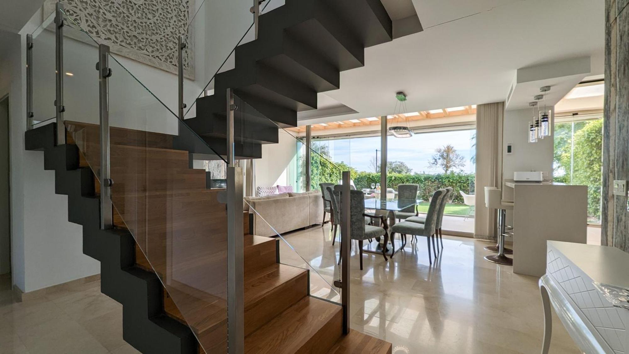 ויאחויוסה Paradise Beachfront Luxury Villa מראה חיצוני תמונה