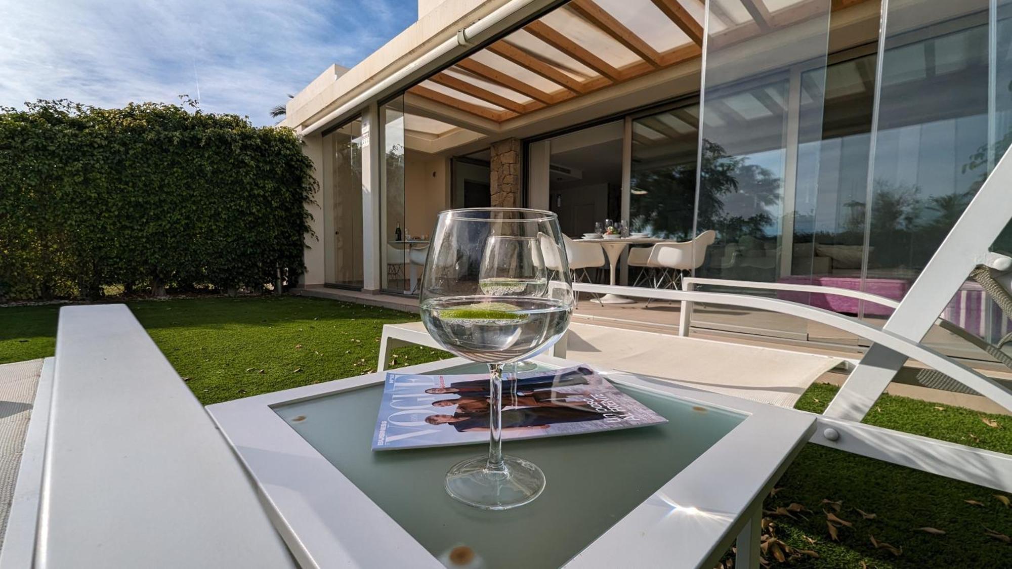 ויאחויוסה Paradise Beachfront Luxury Villa מראה חיצוני תמונה